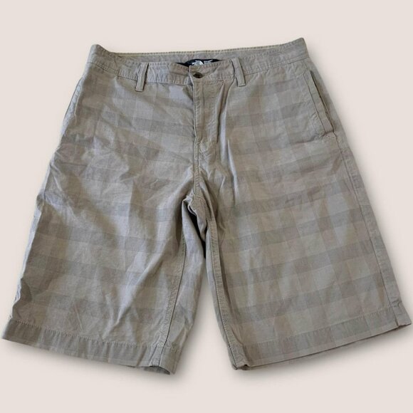 The North Face Performance Shorts Men’s Size 34 Long Waist Khaki Hiking Outdoors - Picture 1 of 4